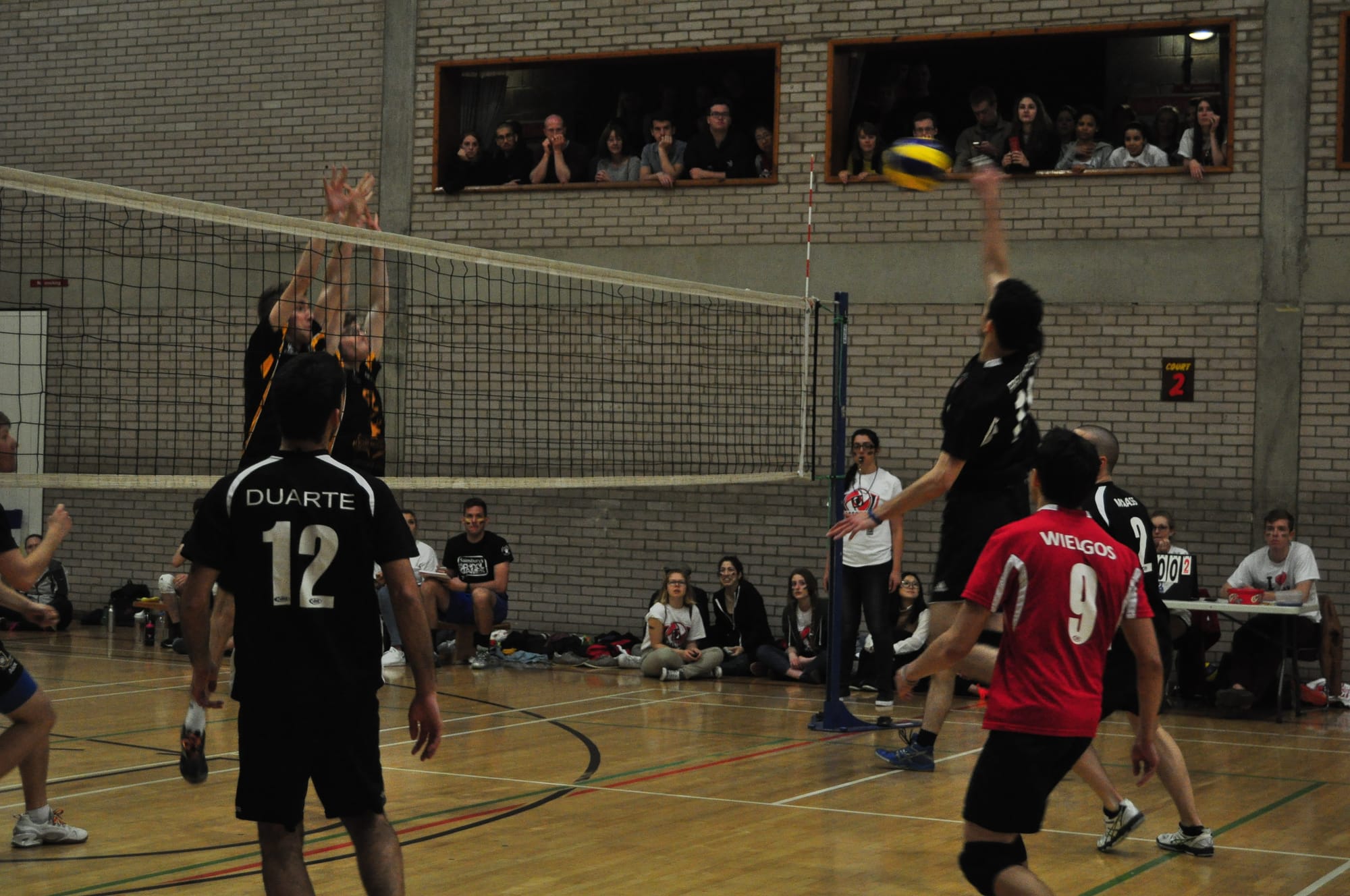 Lancaster complete victory in both men’s and women’s volleyball games