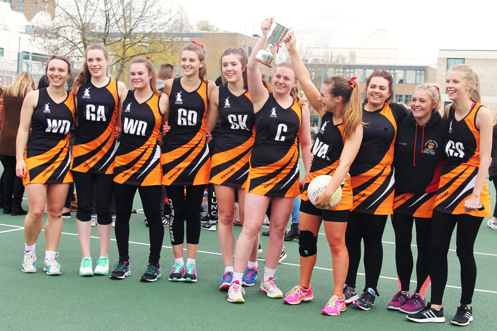 Mixed results in college netball