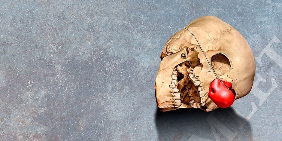 Review: Hamlet by Shakespeare at the Tobacco Factory