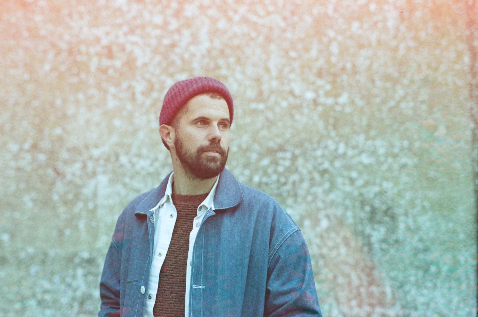 Nick Mulvey's enchanting live show at Manchester's Albert Hall