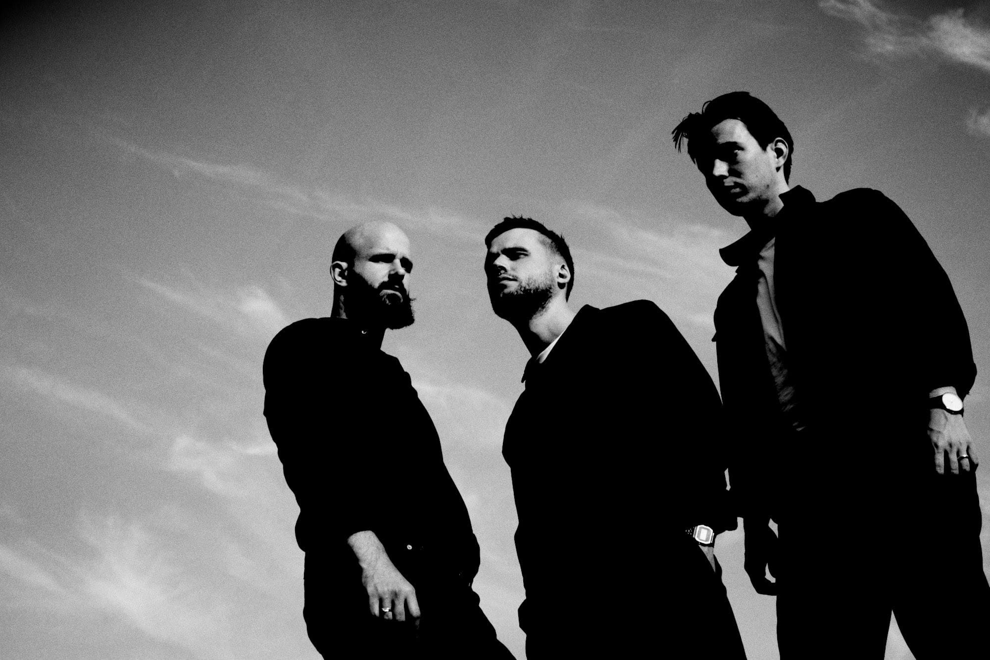 'Utterly Underwhelming': A Review of White Lies' 'FIVE'