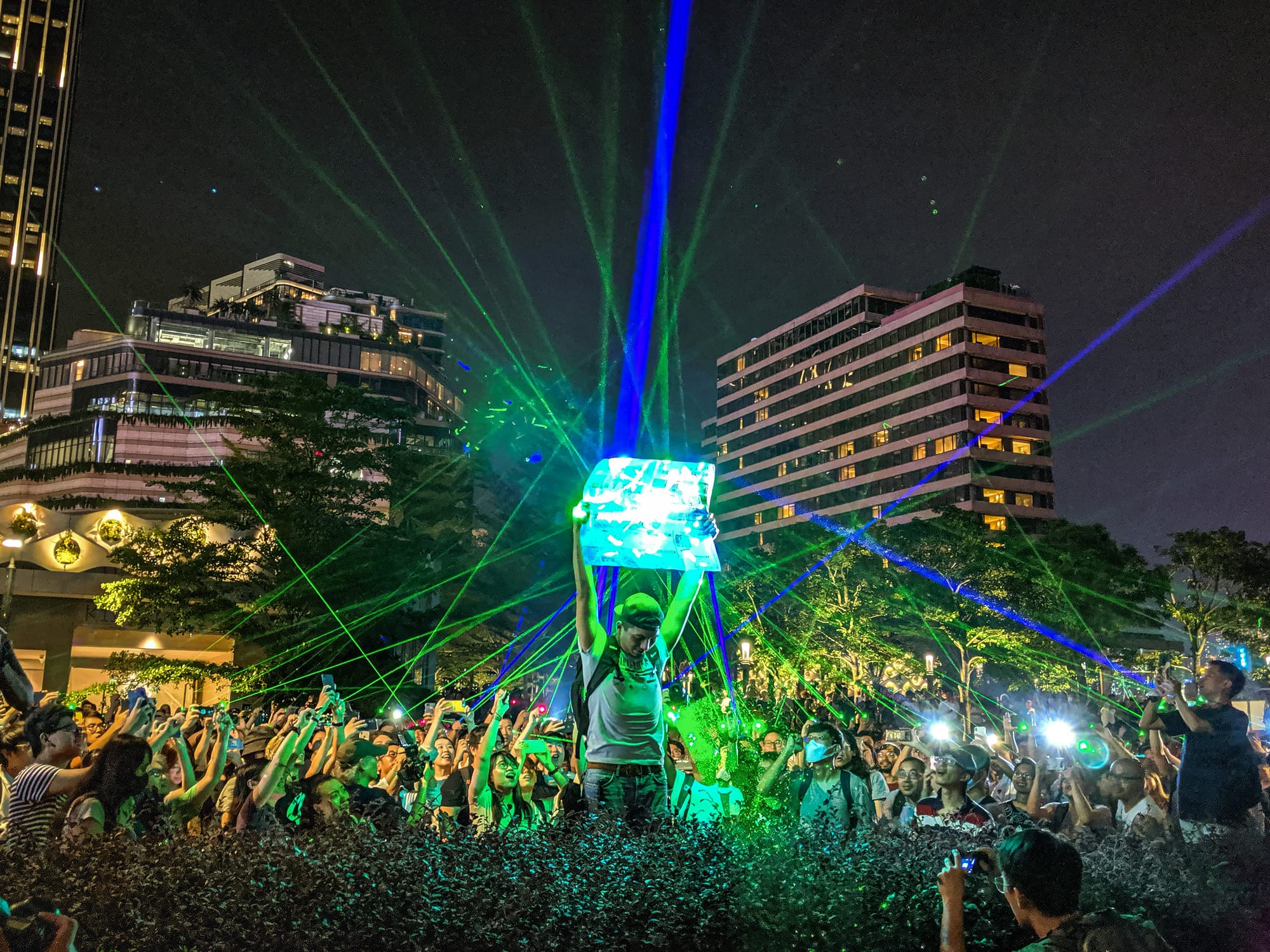 Hong Kong Posters Raise Free Speech Questions on Campus