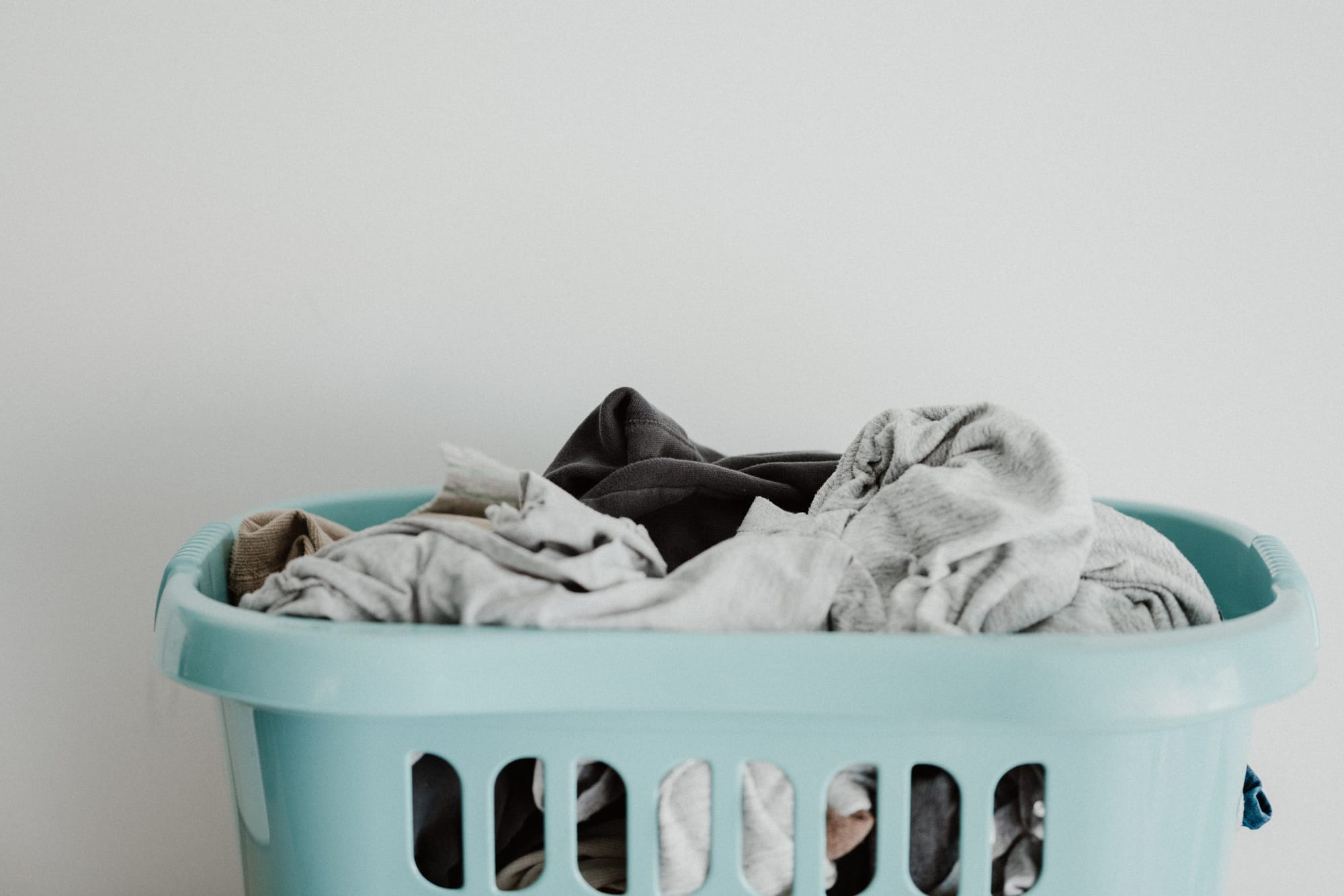 Things You’ll Actually Need at University vs. Things You’ll Bring and Won’t Need