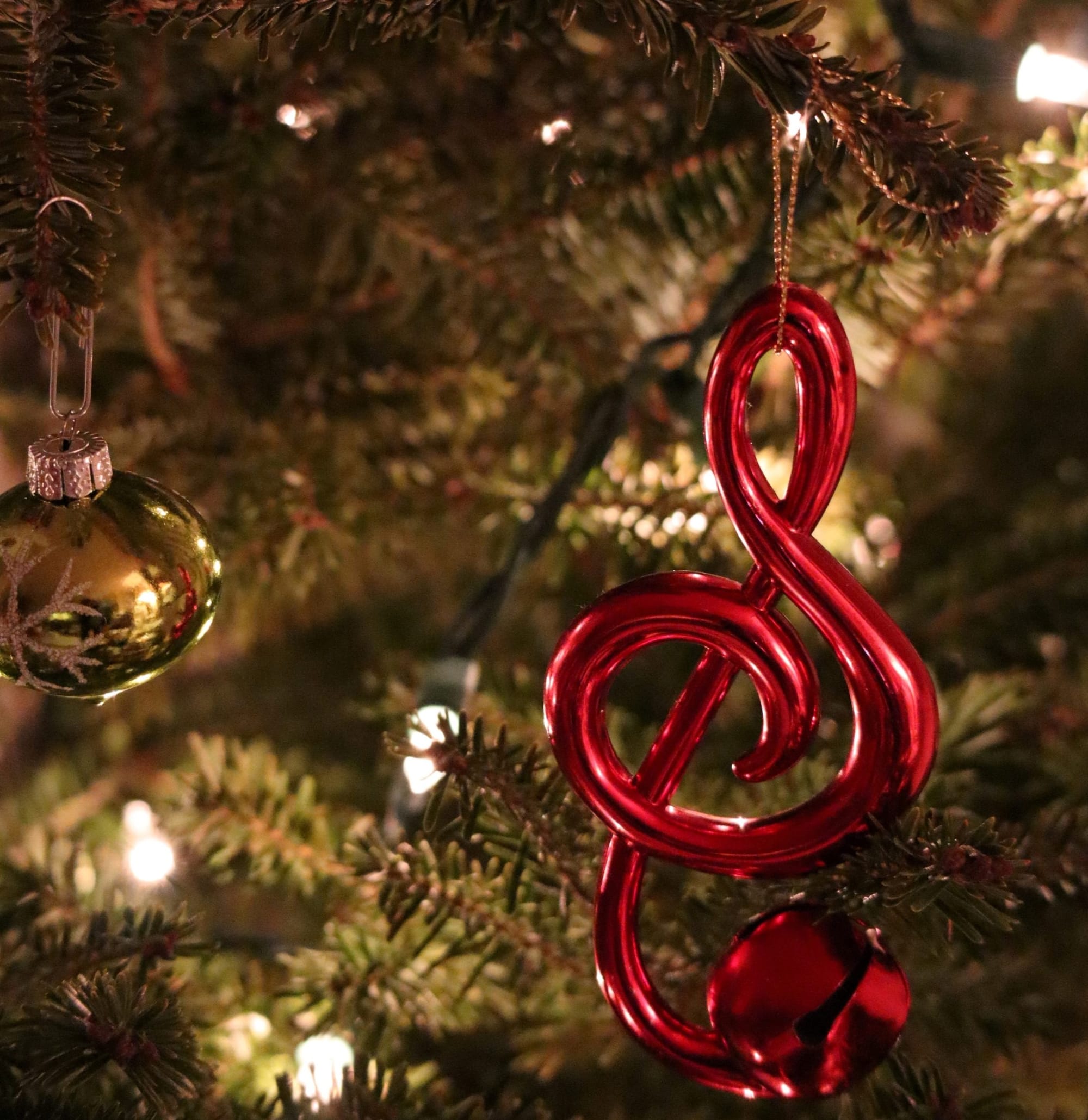 "Transporting Us, Wherever We May Be, To That Magical Fairy-Tale North Pole Glee": Why We Should Listen To Christmas Music All Year Round