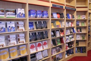 Blackwell's book store opens on campus