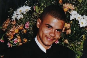 Should the Mark Duggan case be a matter of race? – Yes