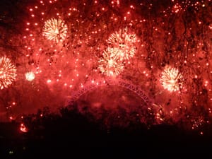 For 'Gold'-Lang-Syne: Is New Years Eve an Extravagant Expense?