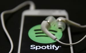 How is streaming damaging the credibility of the Official Charts?