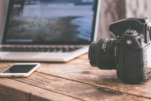 9 Non-native English-speaking female YouTubers You Should Follow